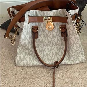 Michael Kors Shoulder Bag